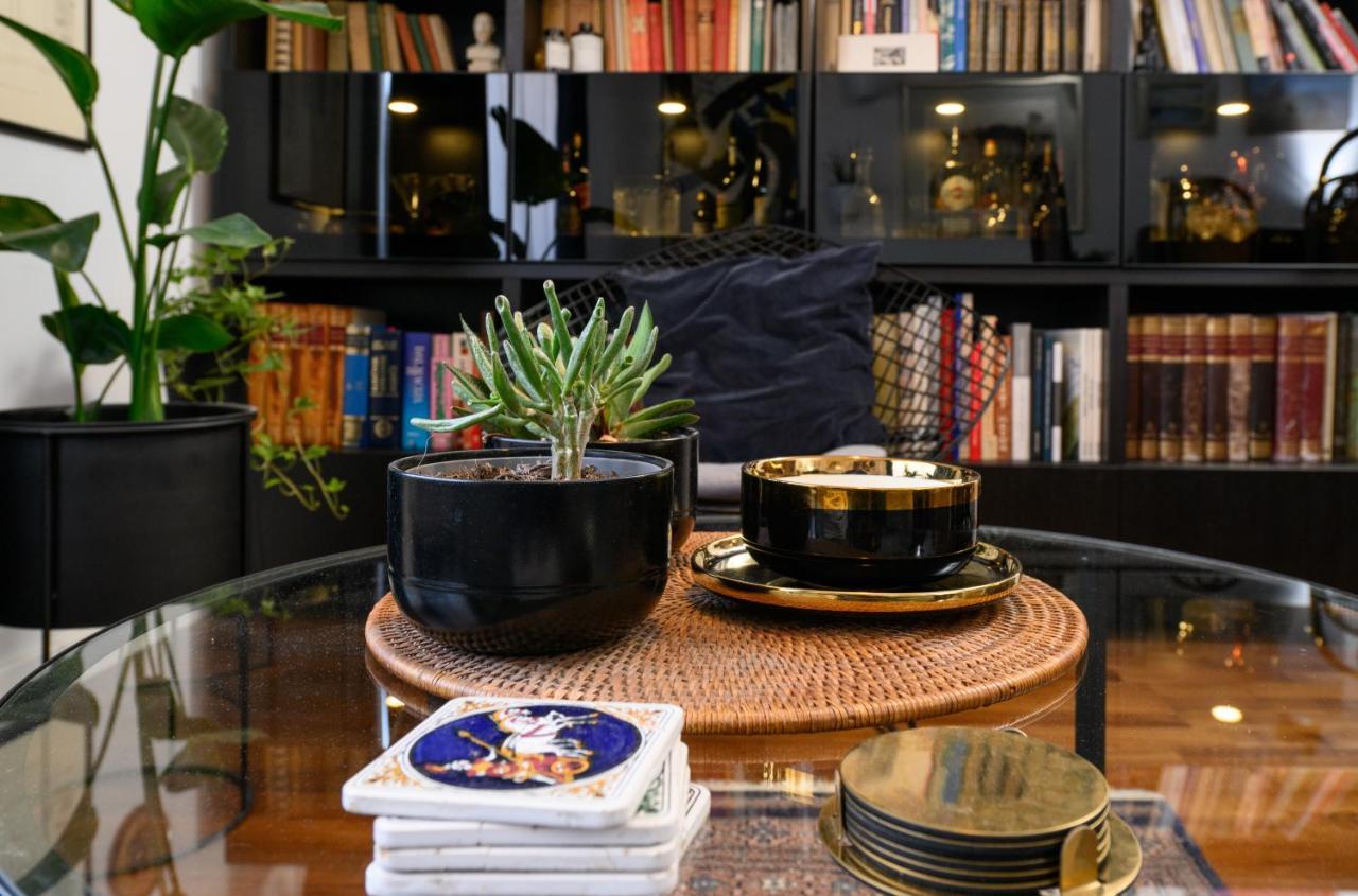 Designer Two-Bedroom Apartment สปลิท ภายนอก รูปภาพ