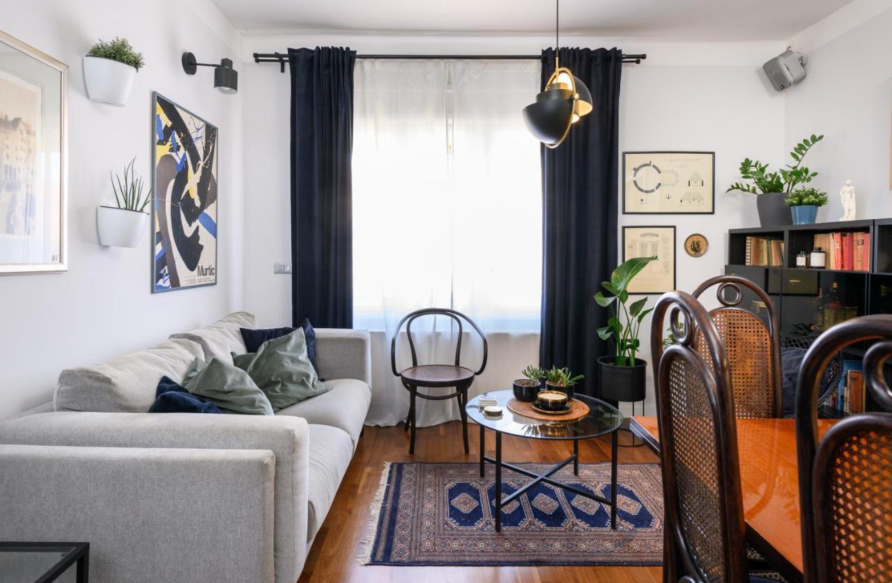 Designer Two-Bedroom Apartment สปลิท ภายนอก รูปภาพ